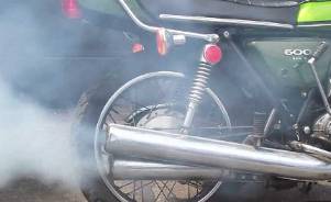 Imagen Humo Moto 5